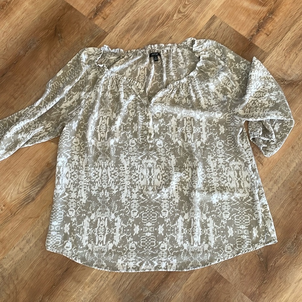 EUC Apt. 9 Blouse - Size XL